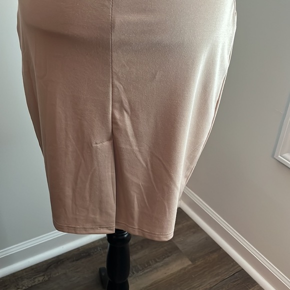 Short Sleeve Button Decor Pocket Flap Zipper Back Bodycon MIDI Pencil Dress - Picture 6 of 6